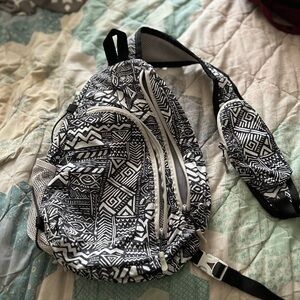 Eddie Bauer Black and White Patterned sling bag